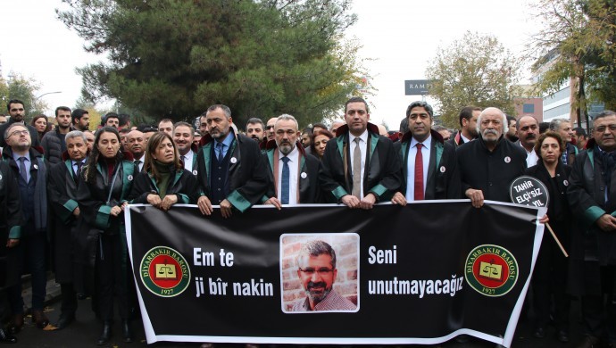 Tahir Elçi anıldı: 